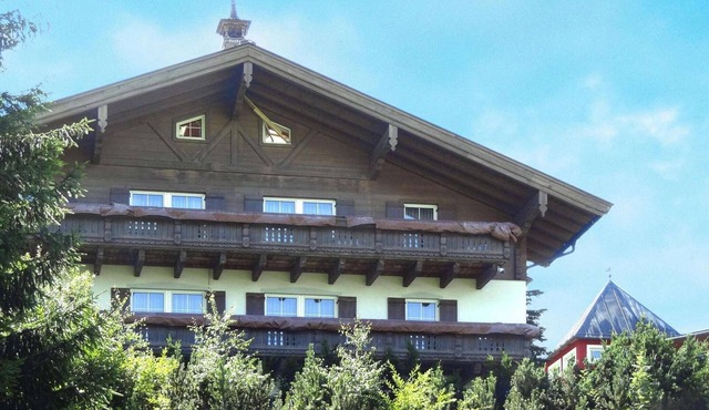 Chalet in Dienten with Ski-In Access & Sauna in Dienten am Hochkönig