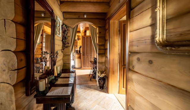 Charming, serene, and idyllic retreat nestled in nature. Experience our cottage. in Budapest