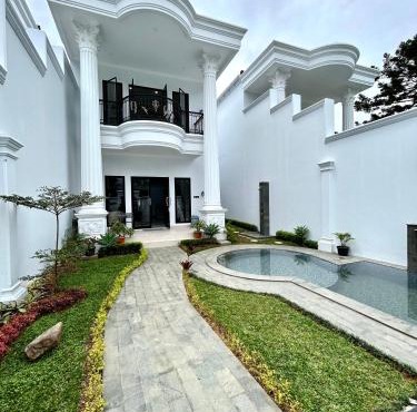 Classic Resort Puncak in Campaka