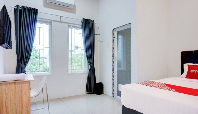 Collection O Almasarra Residence Near Ring Road Medan