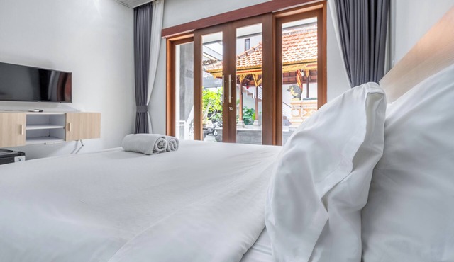 Collection O Dukuh Segara Guest House