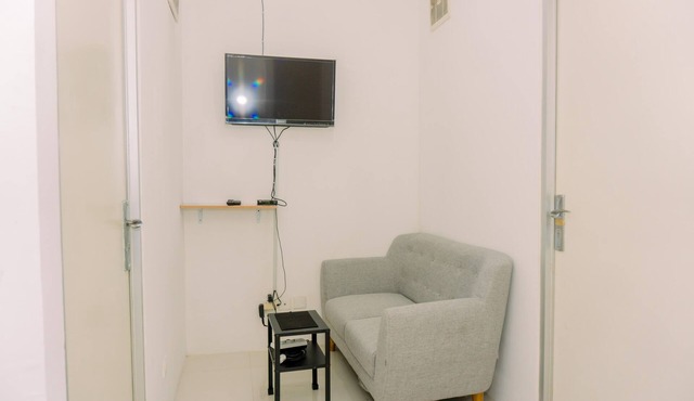 Comfort 2Br At 22Nd Floor Menara Kebon Jeruk Apartment