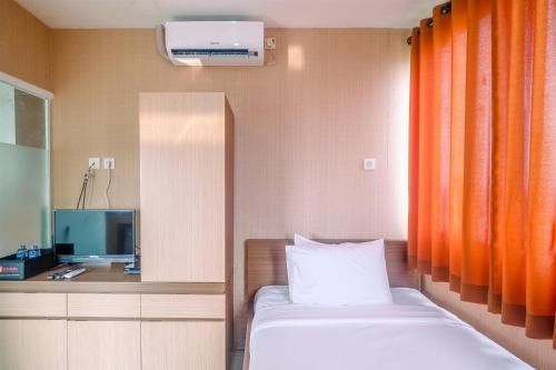 Compact and Simple Studio Apartment at Saladdin Mansion By Travelio in Parungmalela