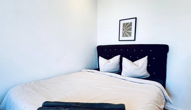 Convenient Room in Shared Apt | Walk to Kaufpark in Vienna