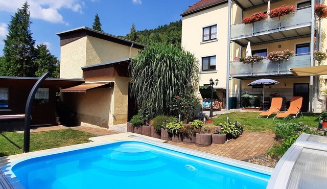 Cottage with garden and pool use in Rathmannsdorf