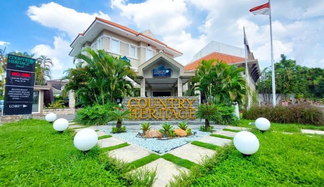 Country Heritage Resort Hotel Surabaya in Surabaya