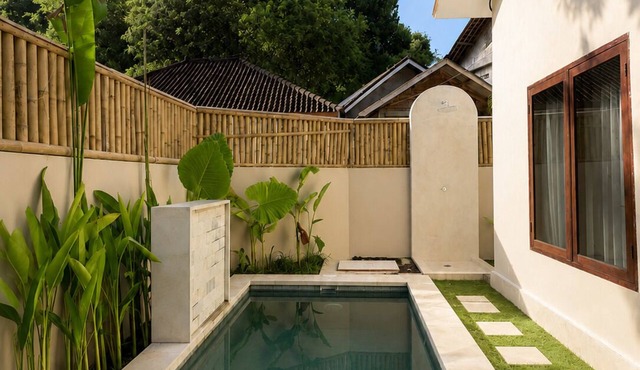 Cozy 2-bedroom house in excellent Kuta Lombok with AC
