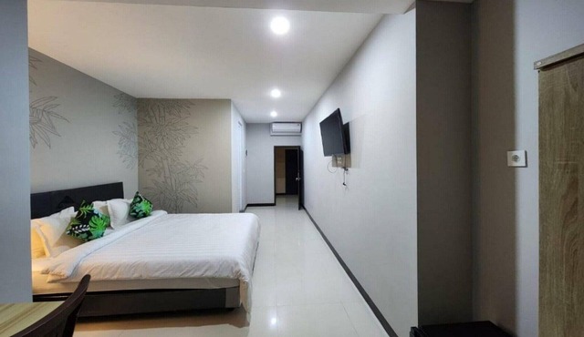 Cozy Deluxe Double Stay with Modern Comfort