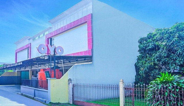 Cozy Double Escape in Indonesia with Free WiFi in Palembang