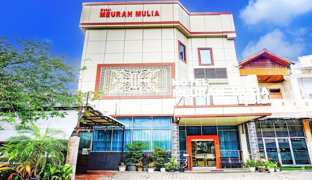 Cozy Double Escape in Indonesia with Free WiFi in Banda Aceh