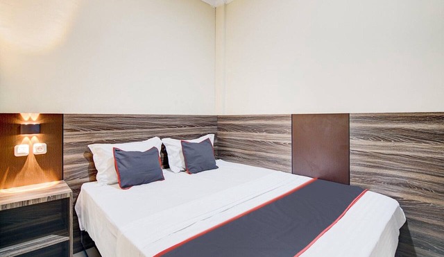 Cozy Double Escape W/Free WiFi and Parking in Pekanbaru