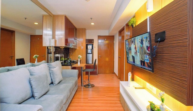 Cozy Living 2Br Apartment At Cinere Bellevue Suites in Depok