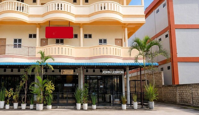 Deluxe Double near Embung Fatimah