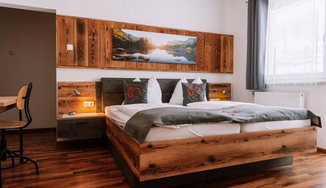 Doppelzimmer, Dusche, WC, Deluxe mit Frühstück - Gasthof Familie Gruber in Spital am Pyhrn