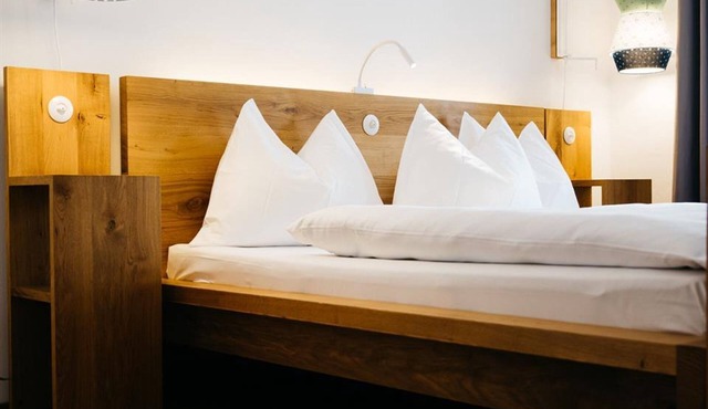 Double room "regular" - non ref, excl. Breakfast - arthotel Blaue Gans in Salzburg