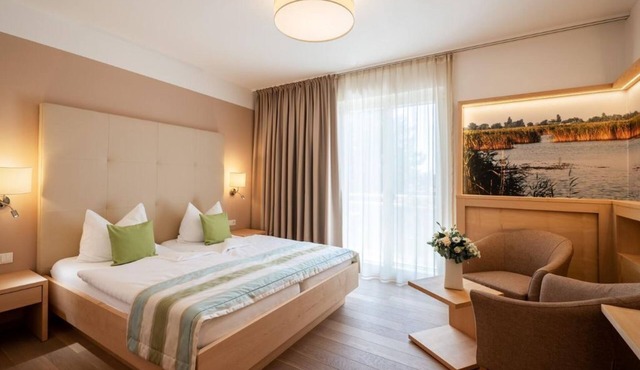 Double room, shower, deluxe - Hotel Wende in Neusiedl am See