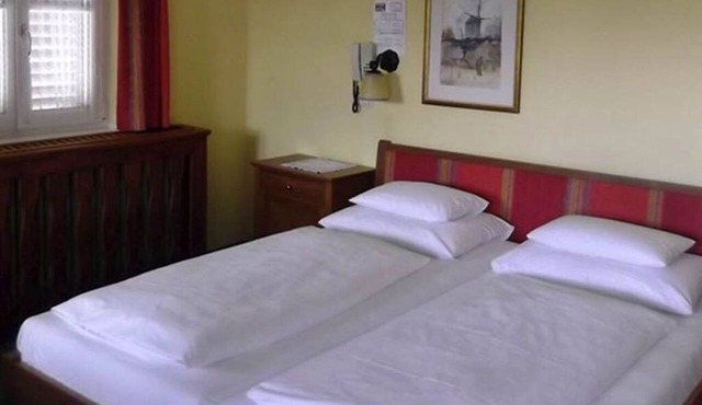 Double Room with Balcony 12 - Hotel Garni Stabauer in Mondsee