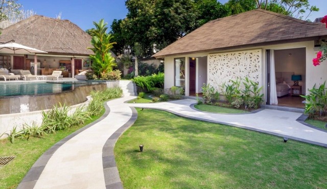 Fantastic 3BR Villa W/Pool & Garden, Bali Villa 2228 in Bali