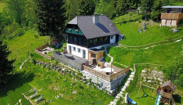 Firefly and romantic hut, nature and wellness in Ratten