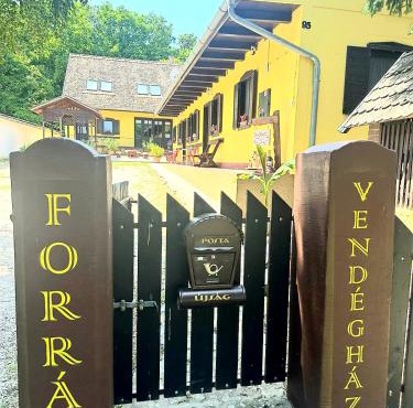 Forrás Vendégház in Szálka