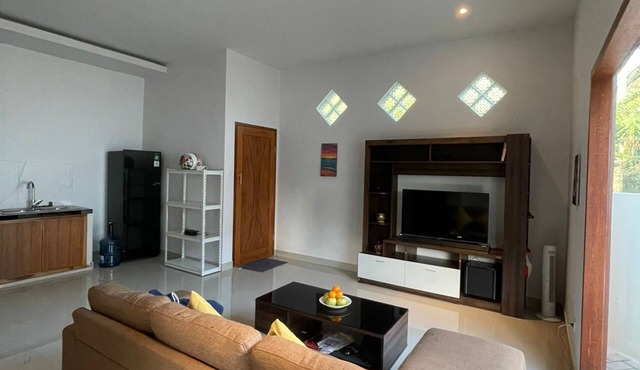 Fully equipped town house in popular fishing village
