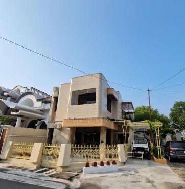 Galareka House 2 - with 4 bedrooms in Solo Center in Solo