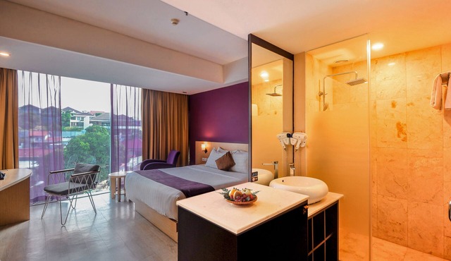 Grand Edge Hotel Semarang