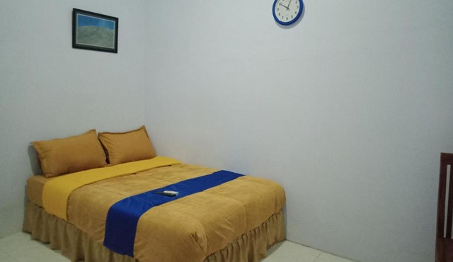 Guest house in Triwung