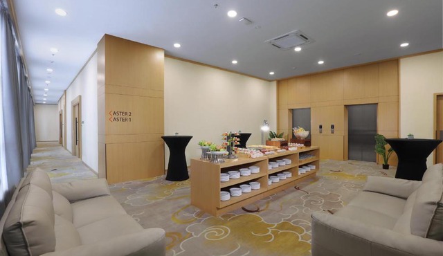 Harper Premier Nagoya Batam
