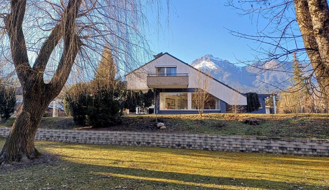 Haus Gutschi with Mountain View, Large Garden and Wi-Fi in Gemeinde Imst