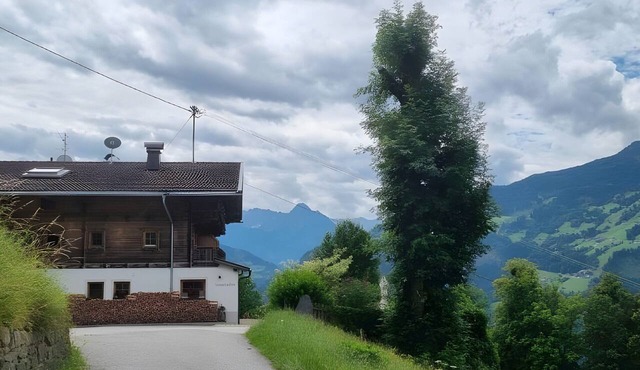 Holiday Home 'Appartement Wöscherhof' with Mountain View, Shared Garden and Wi-Fi in Stummerberg