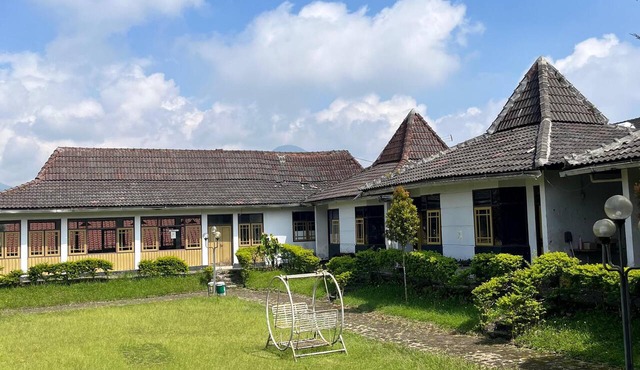 Hotel Damanaka in Pangalengan