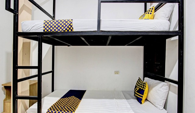 Hotel O Cindelaras B&b Bunk Bed
