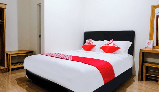 Hotel O D&a Guesthouse Syariah And Rent Car