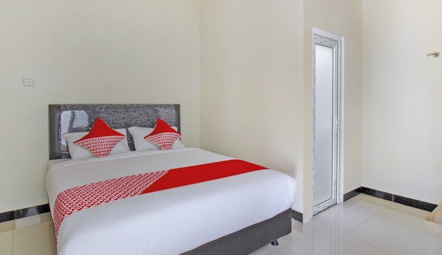 Hotel O Irma's Residence in Blitar