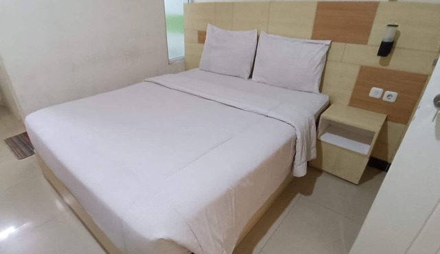 Hotel O near Pasar Gede Solo formerly In