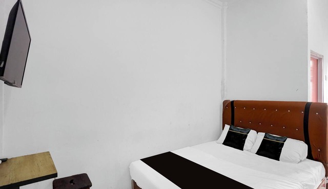 Hotel O near RSUD Embung Fatimah formerl