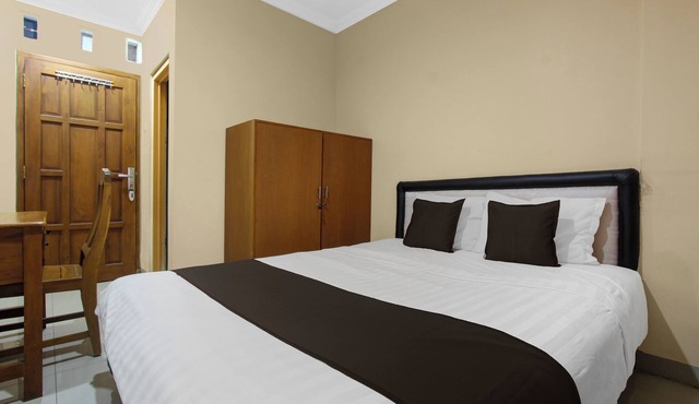 Hotel O near Universitas Gadjah Mada for