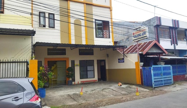 Hotel O Penginapan Tanjung Alang Syariah in Makassar
