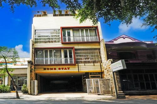 Hotel O Symphony Homestay Tlogomas in Malang