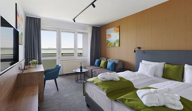 Hotel OTP Balatonszemes in Balatonszemes