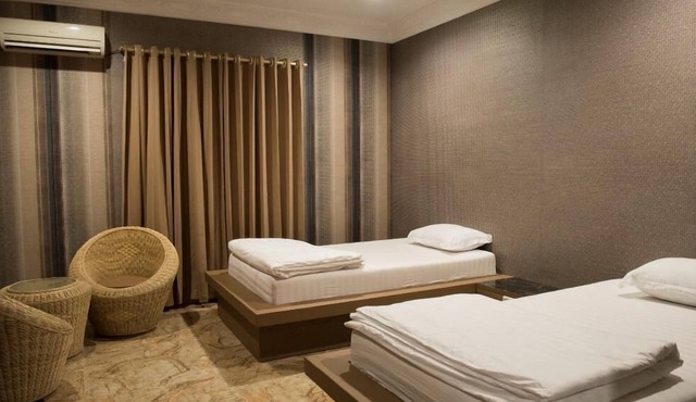 Hotel Raja Akas