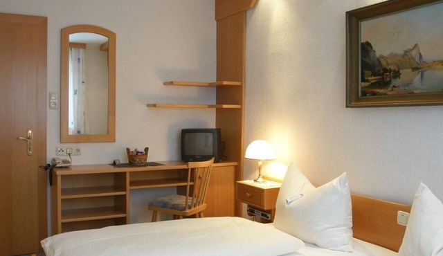 Ilz 1, double room shower/WC - Gästehaus Donautal - Donausteig and bett+bike in Vichtenstein