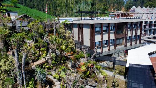 Jambuluwuk Bromo Poshtel