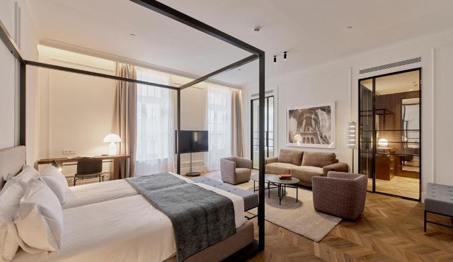 Kozmo Hotel Suites & Spa - Small Luxury Hotels of the World in Budapest