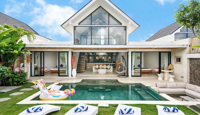 La Joie Villa by Tasvan