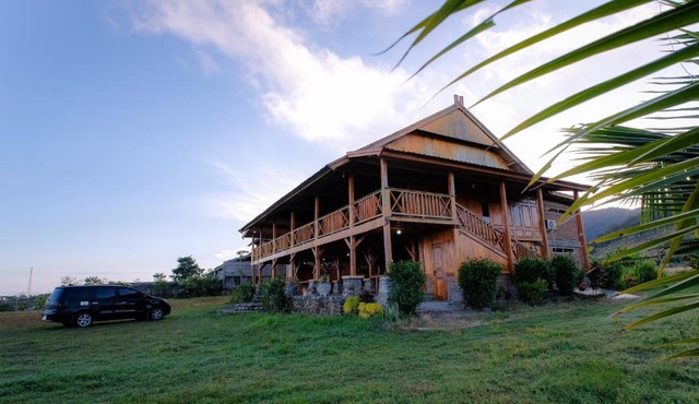 Lakey Peak Sunset Homestay