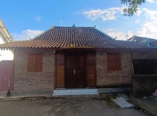 Land Ho - Homestay