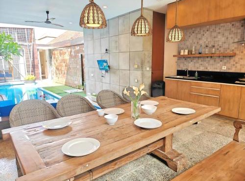 Large Villa Jimbaran With Pool & WiFi by 2ndHome in Jimbaran
