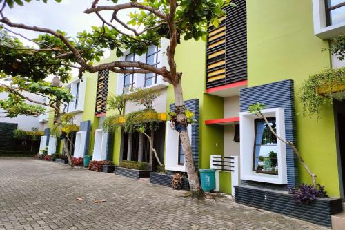Lonari Hotel in Arnhemia